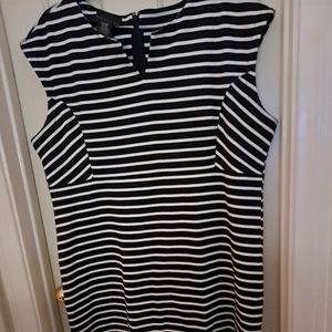 Attention dress XL,black and white strips